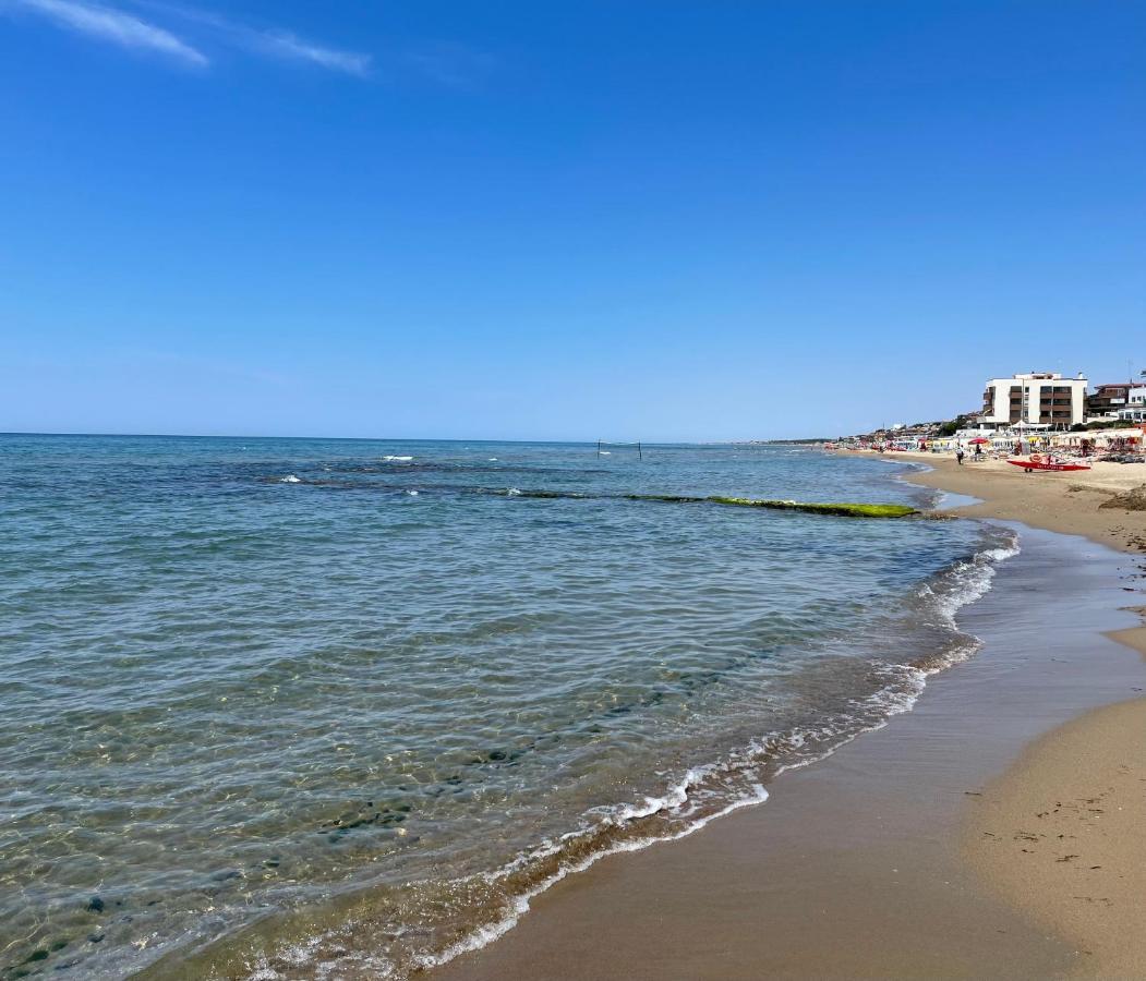 Domus Lavinia "Levante" - Анцио Экстерьер фото